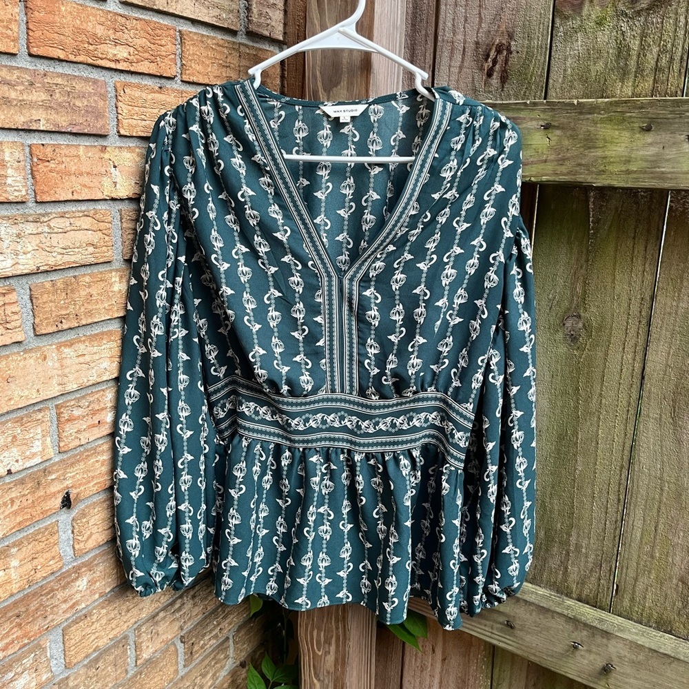 Max Studio Teal and Ivory Printed V-Neck Peplum Blouse